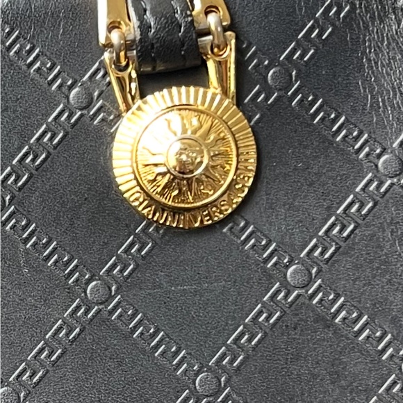 Gianni Versace Vintage Sunburst Greca Satchel 1990s w/ Medusa hardware - Picture 12 of 13